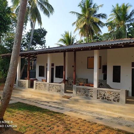 Priyanka Villa Bentota Buitenkant foto